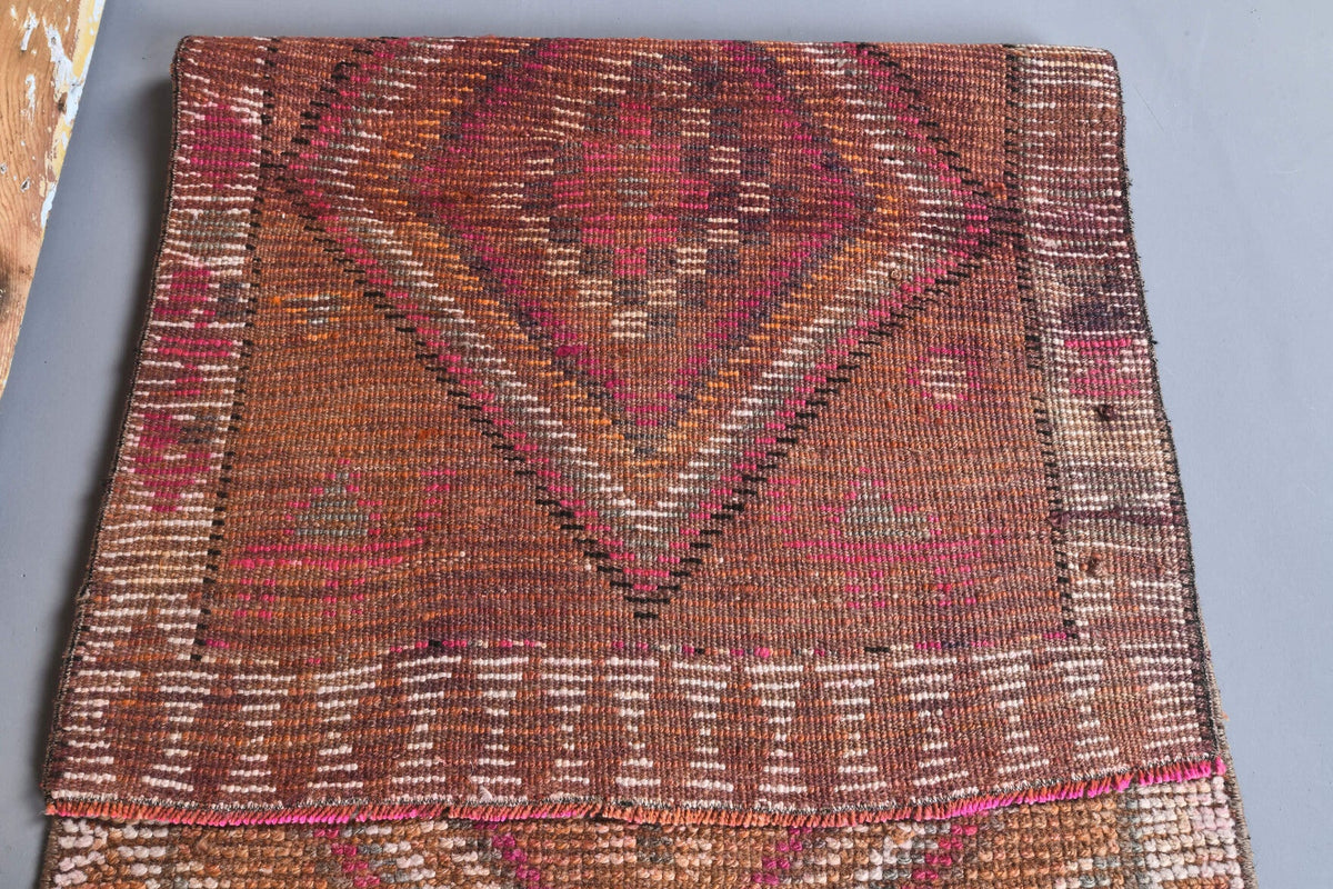 El yapımı vintage yolluk 79x384 cm geometrik desenli yün - üstten görünüm