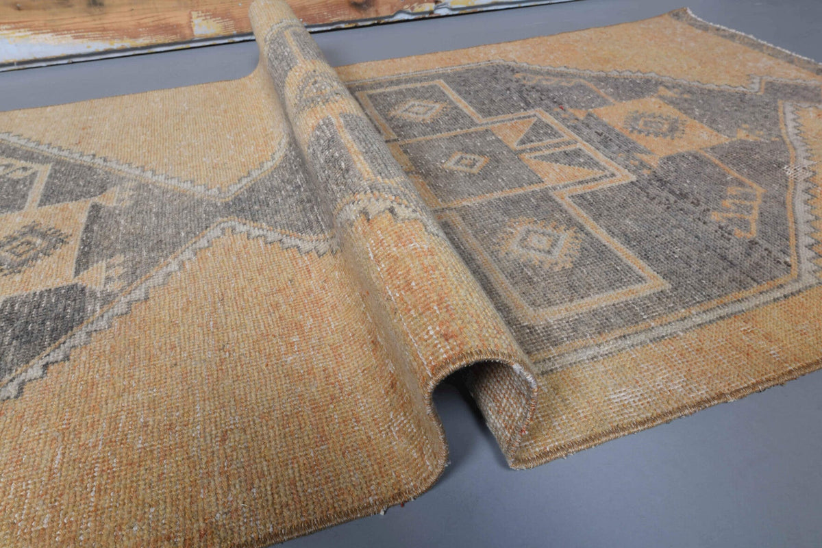 El yapımı vintage yolluk 94x386 cm geometrik desenli yün - üstten görünüm