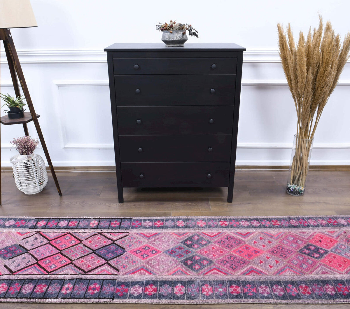 El yapımı vintage yolluk 61x396 cm bordürlü desenli yün - yakın çekim doku detayı