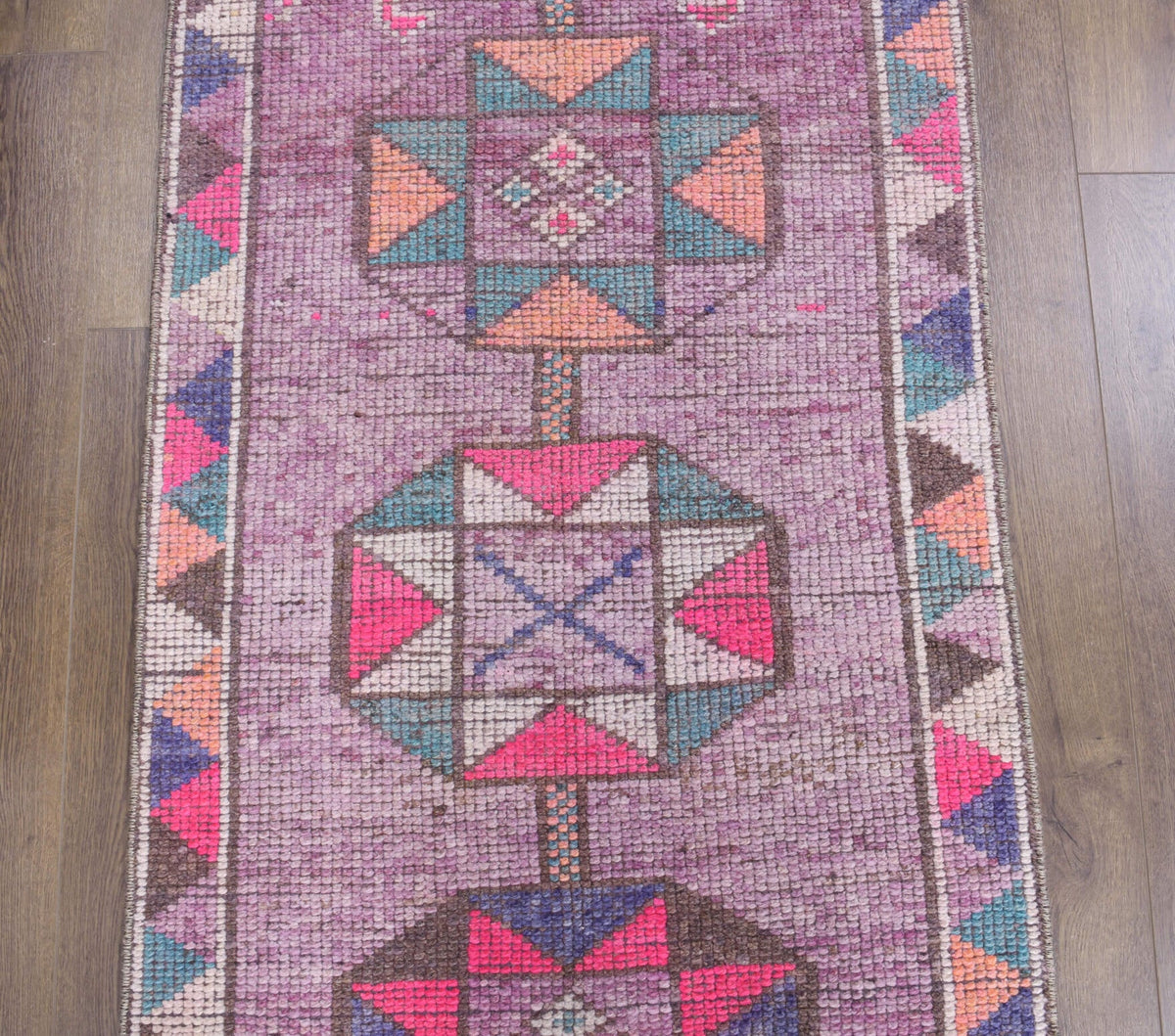 El yapımı vintage yolluk 61x366 cm geometrik desenli yün - kenar ve saçak detayı