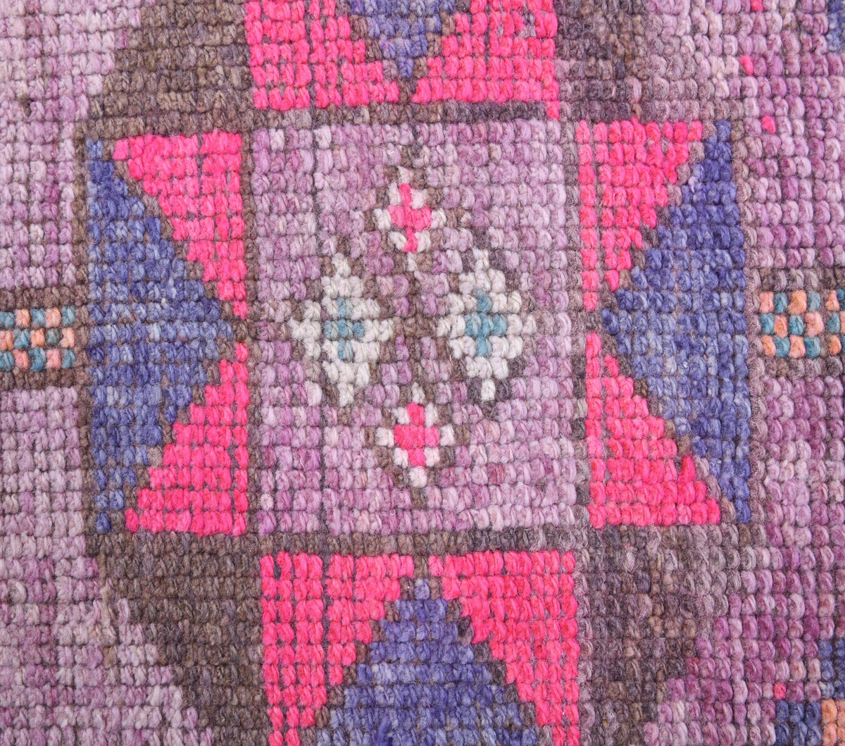 El yapımı vintage yolluk 61x366 cm geometrik desenli yün - desen detayı