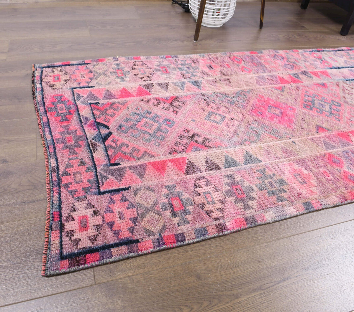 El yapımı vintage yolluk 61x396 cm i̇kat desenli yün - üstten görünüm