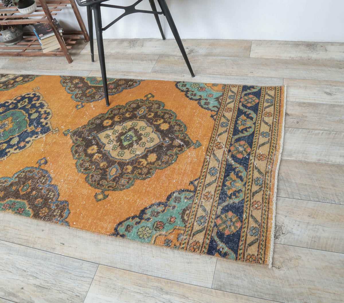 El yapımı vintage yolluk 86x384 cm i̇kat desenli yün - yakın çekim doku detayı