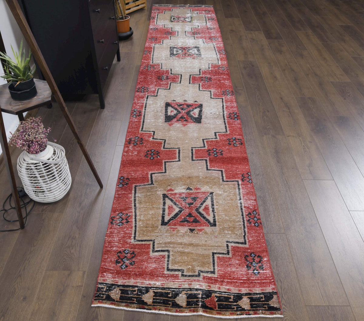 El yapımı vintage yolluk 81x411 cm geometrik desenli yün - yakın çekim doku detayı