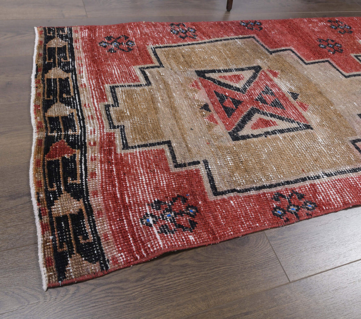 El yapımı vintage yolluk 81x411 cm geometrik desenli yün - üstten görünüm