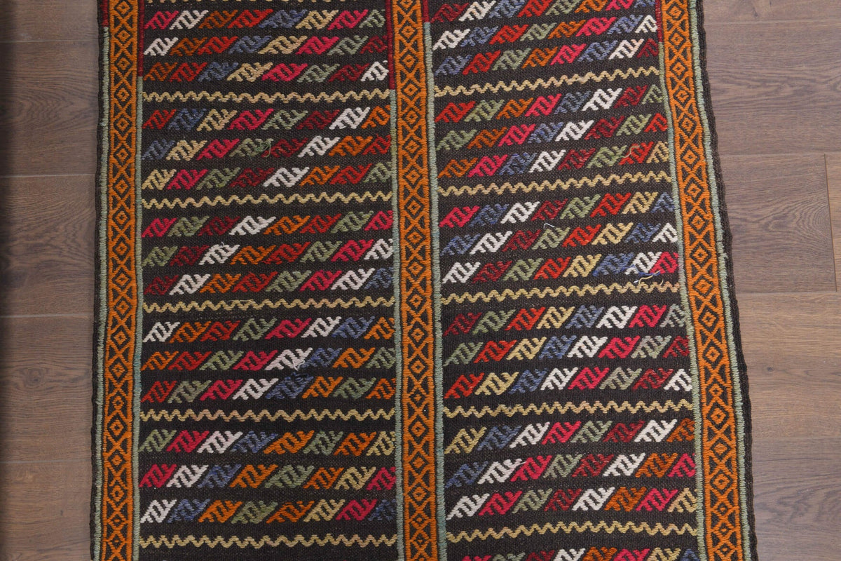 El yapımı vintage halı 86x132 cm i̇kat desenli yün - kenar ve saçak detayı