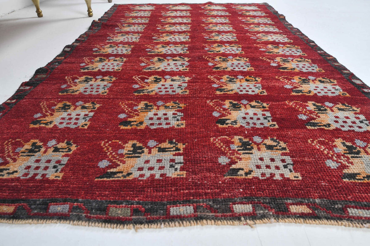 El yapımı vintage halı 91x152 cm i̇kat desenli yün - açık alan görünümü