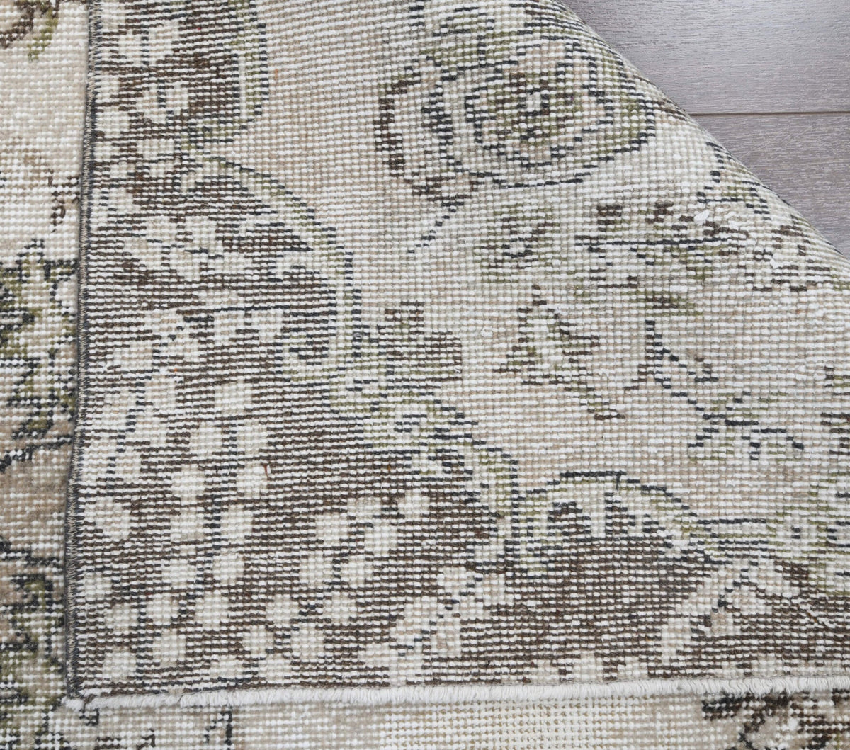El yapımı vintage halı 91x183 cm oryantal desenli yün - desen detayı
