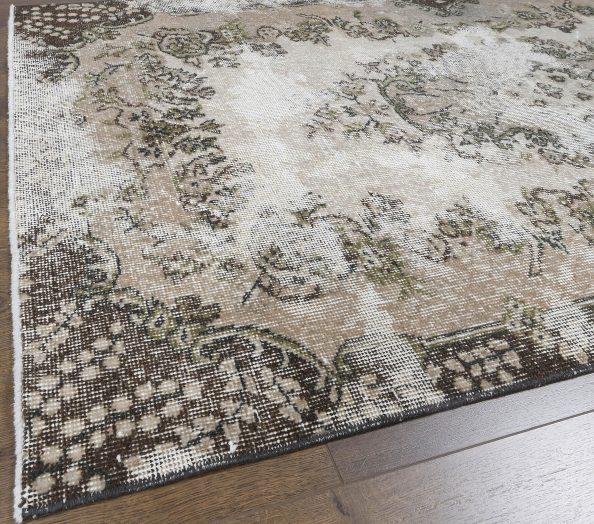 El yapımı vintage halı 91x183 cm oryantal desenli yün - mekan görünümü