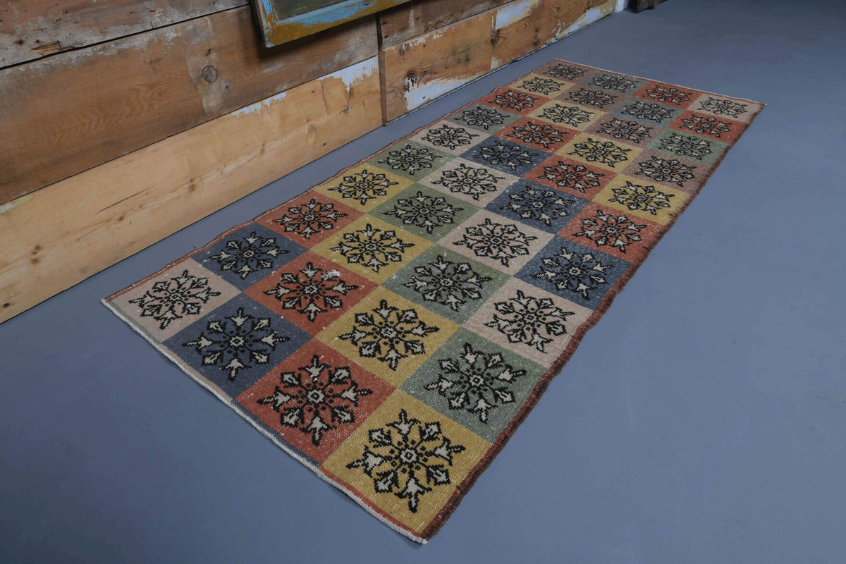 El yapımı vintage yolluk 94x218 cm i̇kat desenli yün - yakın çekim doku detayı