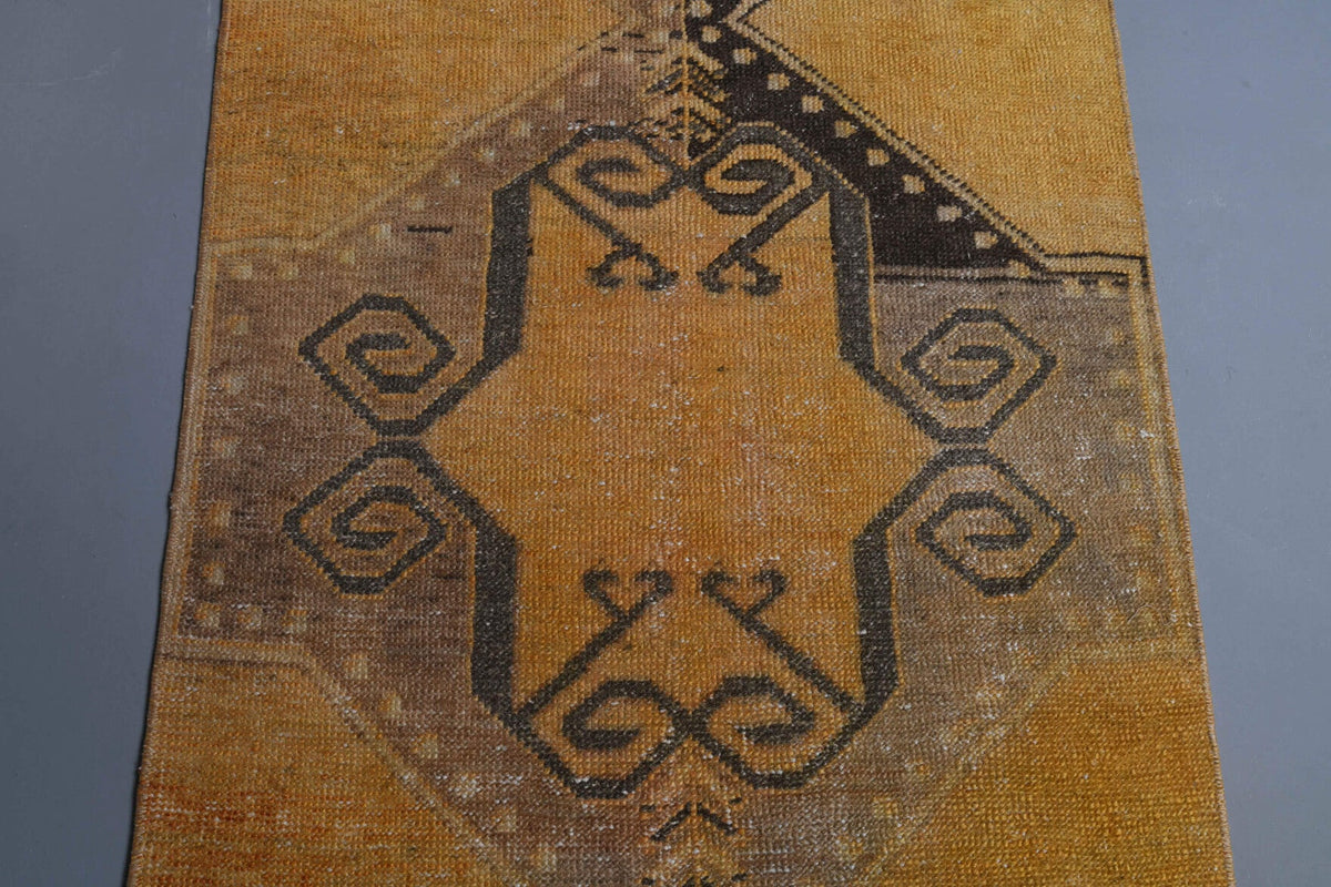 El yapımı vintage yolluk 79x218 cm geometrik desenli yün - üstten görünüm