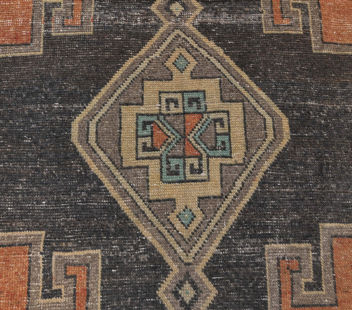 El yapımı vintage yolluk 91x198 cm geometrik desenli yün - mekan görünümü