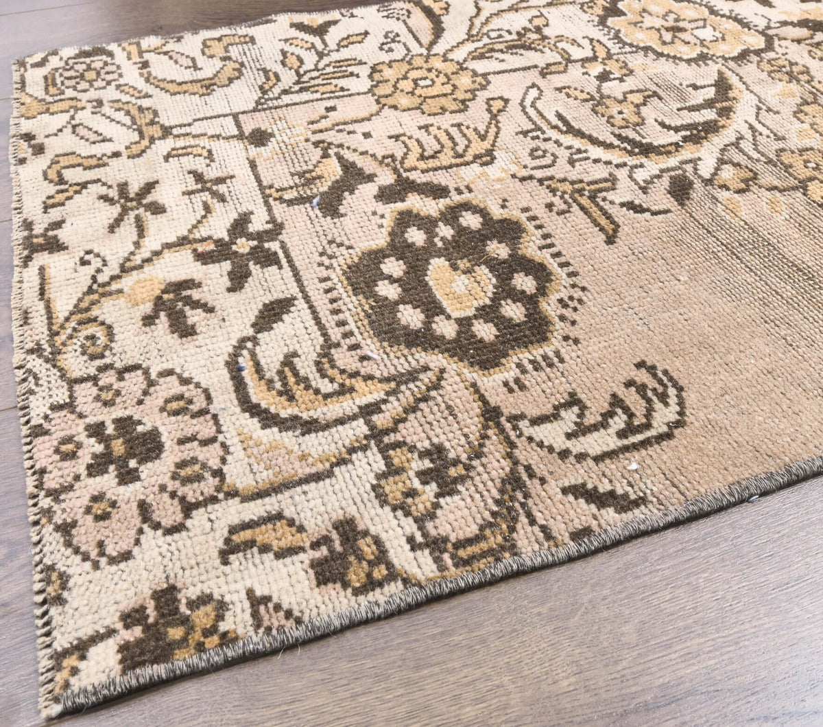 El yapımı vintage yolluk 64x239 cm çiçek desenli desenli yün - üstten görünüm