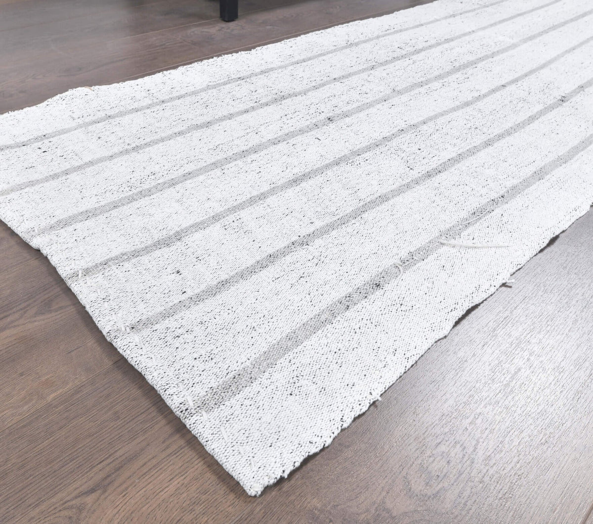 El yapımı vintage yolluk 76x244 cm çizgili desenli yün - kenar ve saçak detayı