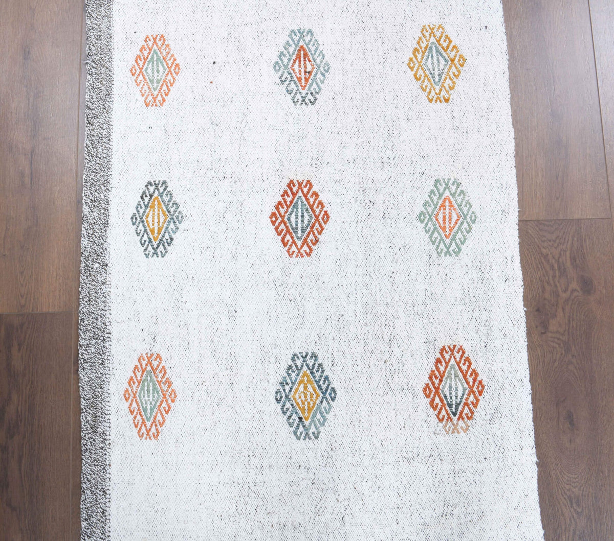 El yapımı vintage yolluk 79x241 cm düz desenli yün - mekan görünümü