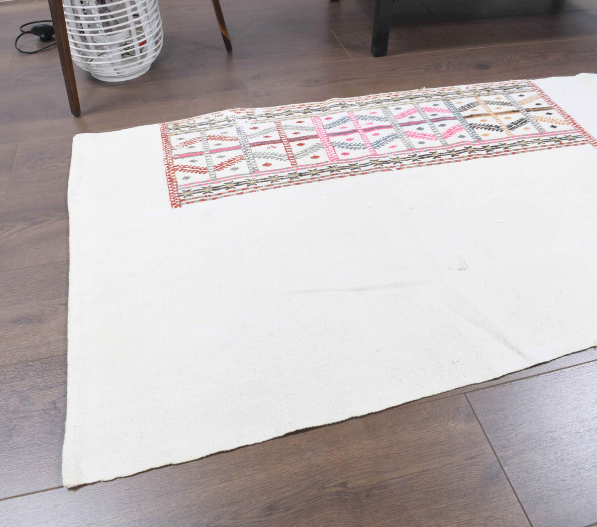El yapımı vintage yolluk 76x241 cm düz desenli yün - mekan görünümü