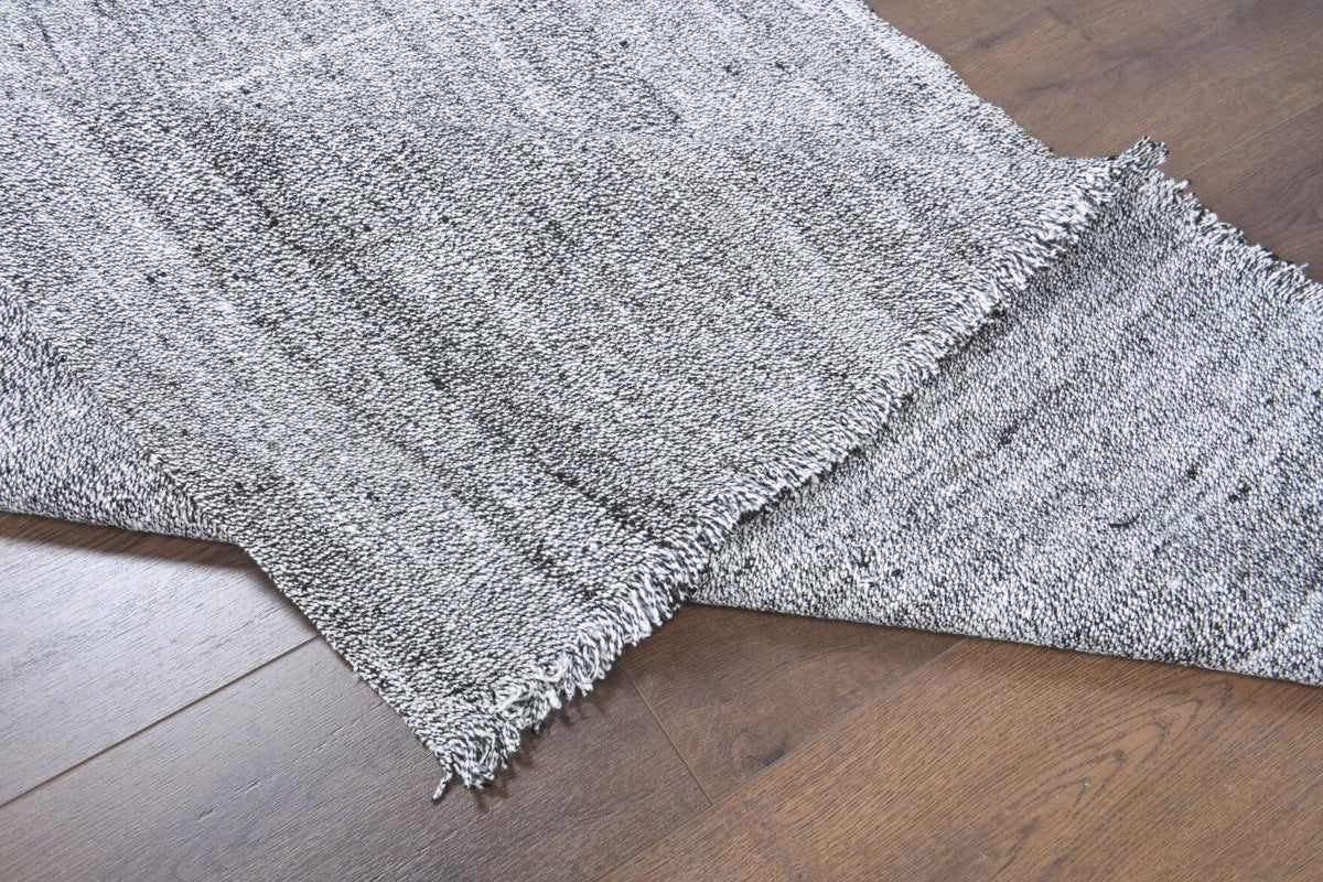 3x9 Flatweave Wool Vintage Runner Rug
