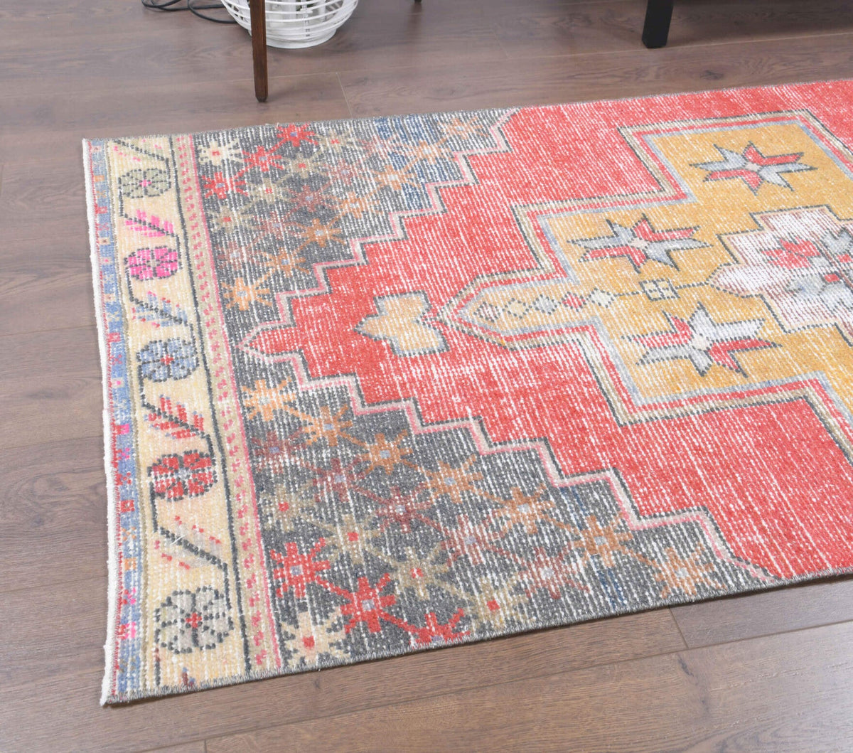 El yapımı vintage yolluk 94x259 cm oryantal desenli yün - yakın çekim doku detayı