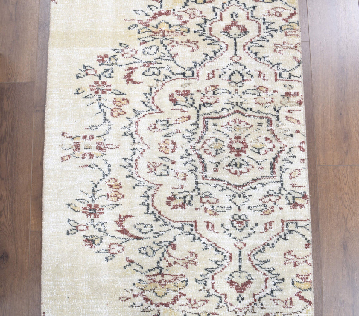 El yapımı vintage yolluk 89x264 cm oryantal desenli yün - kenar ve saçak detayı