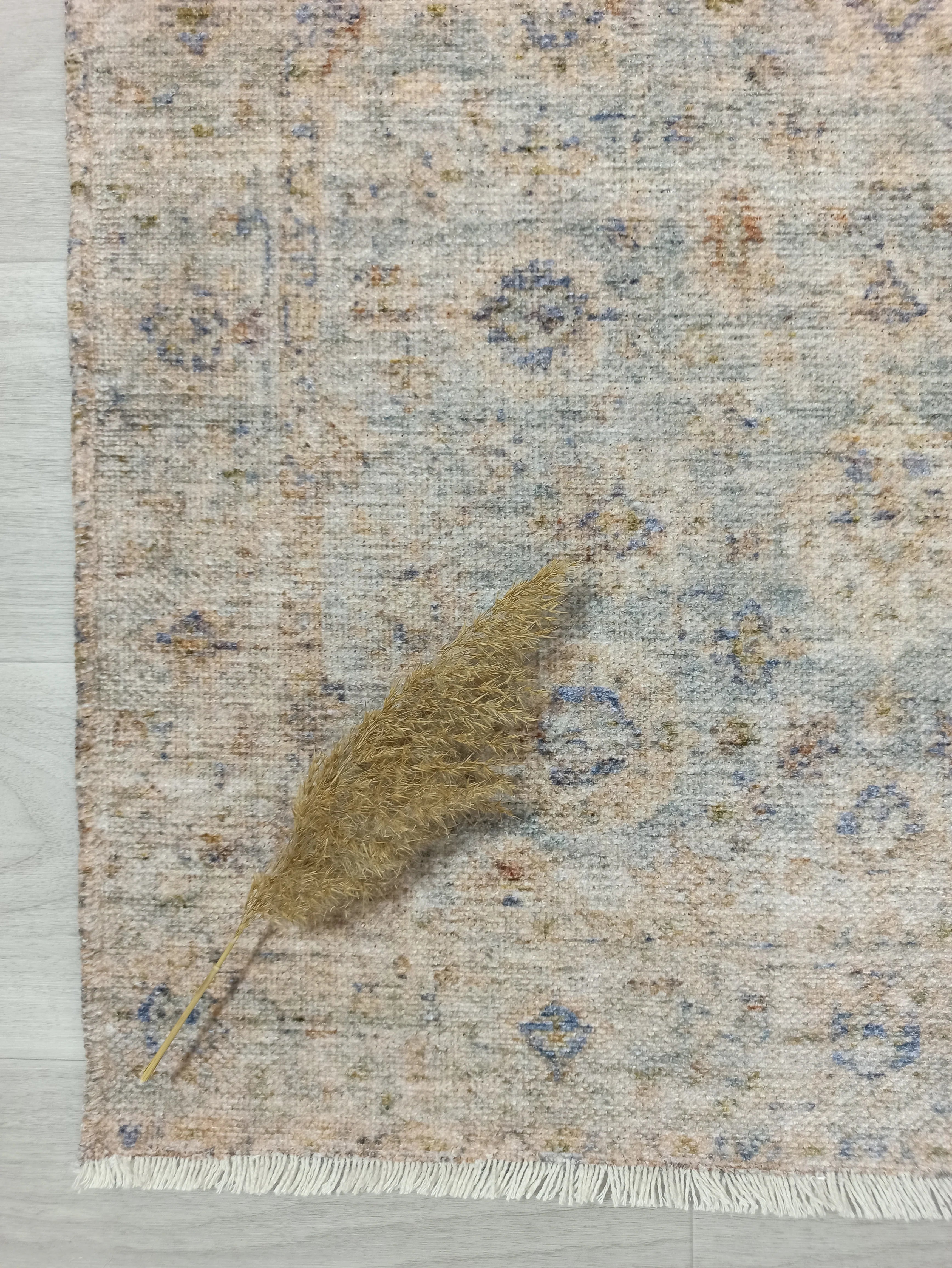 Bej ve Vizon Eskitme Desenli Vintage Halı - OUTLET - 4182OU
