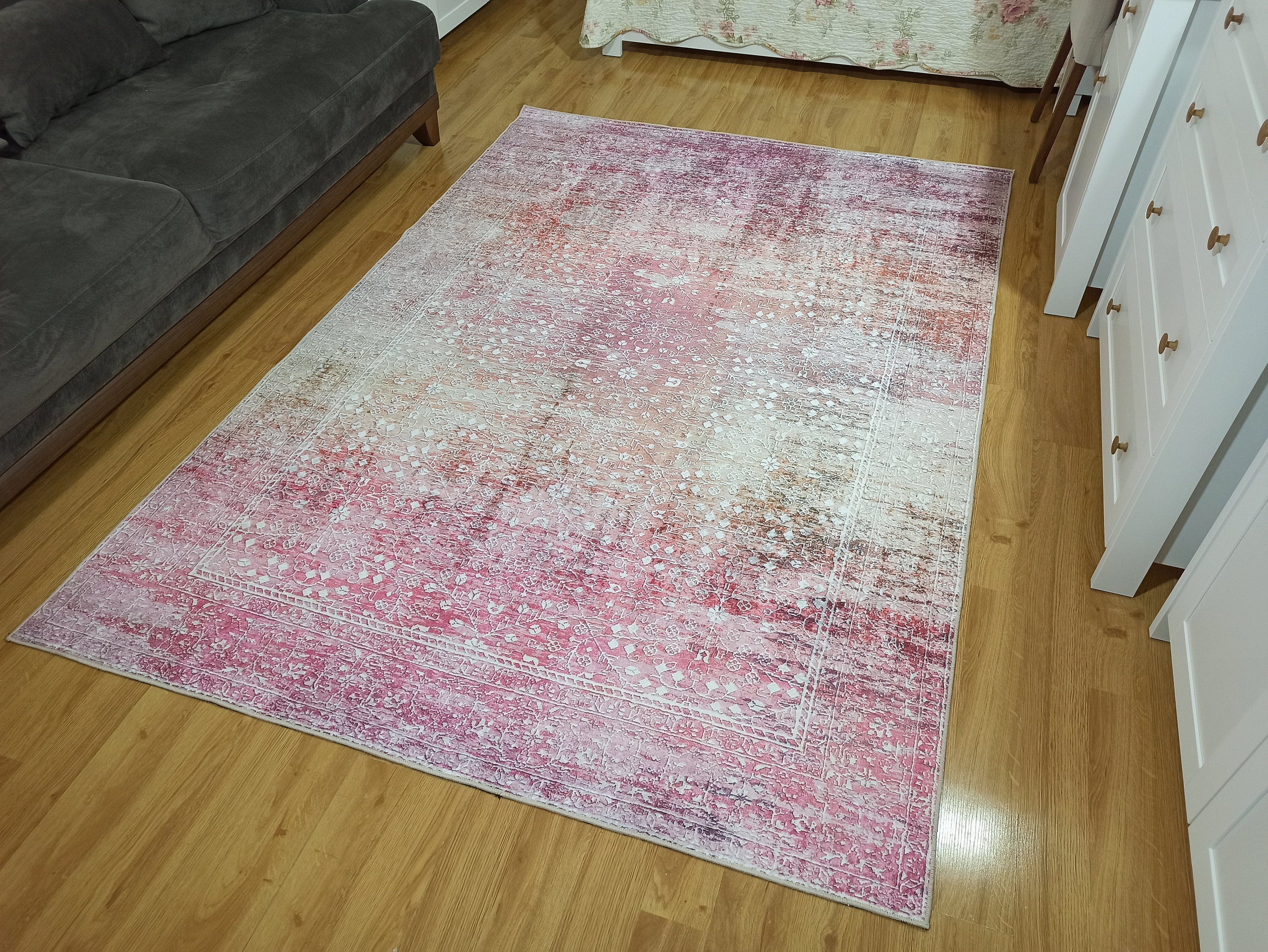 Gray Geometric Patterned Vintage Carpet - CLEARANCE - 12776OU