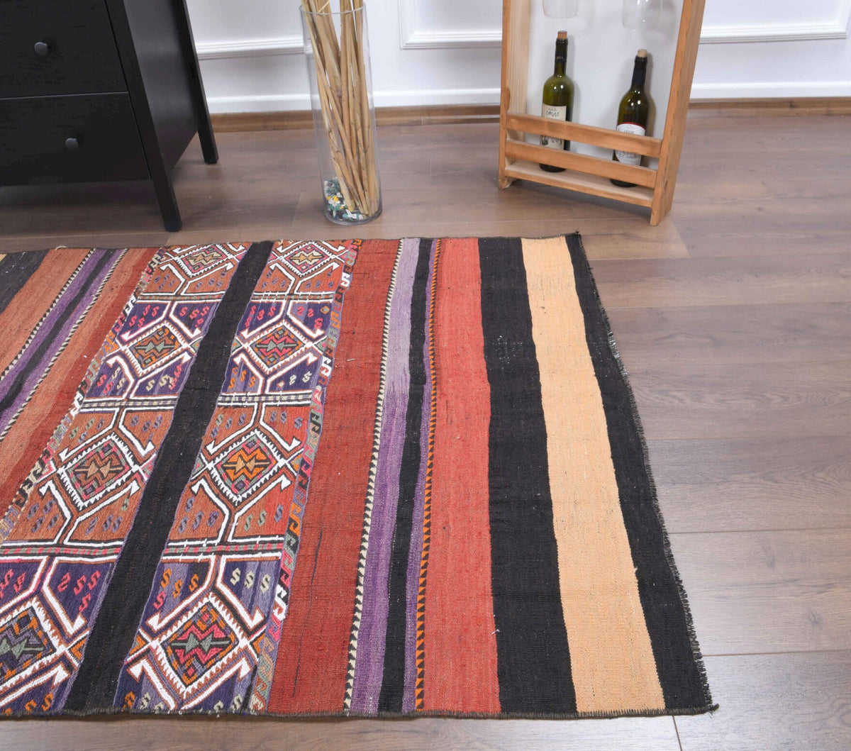 El yapımı vintage halı 112x150 cm kilim desenli yün - kenar ve saçak detayı