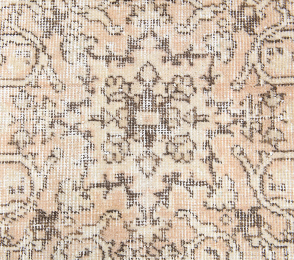 El yapımı vintage halı 112x188 cm oryantal desenli yün - mekan görünümü