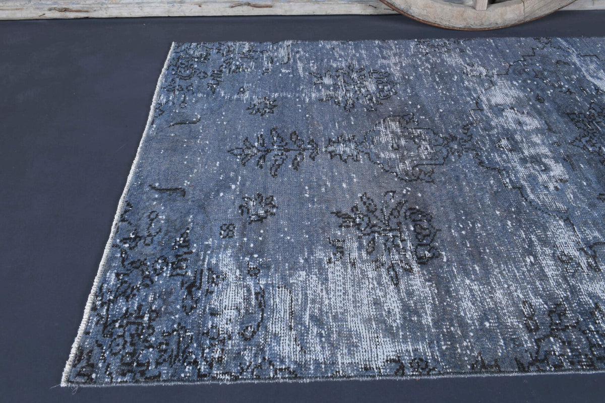 El yapımı vintage halı 117x224 cm çiçek desenli desenli yün - yakın çekim doku detayı