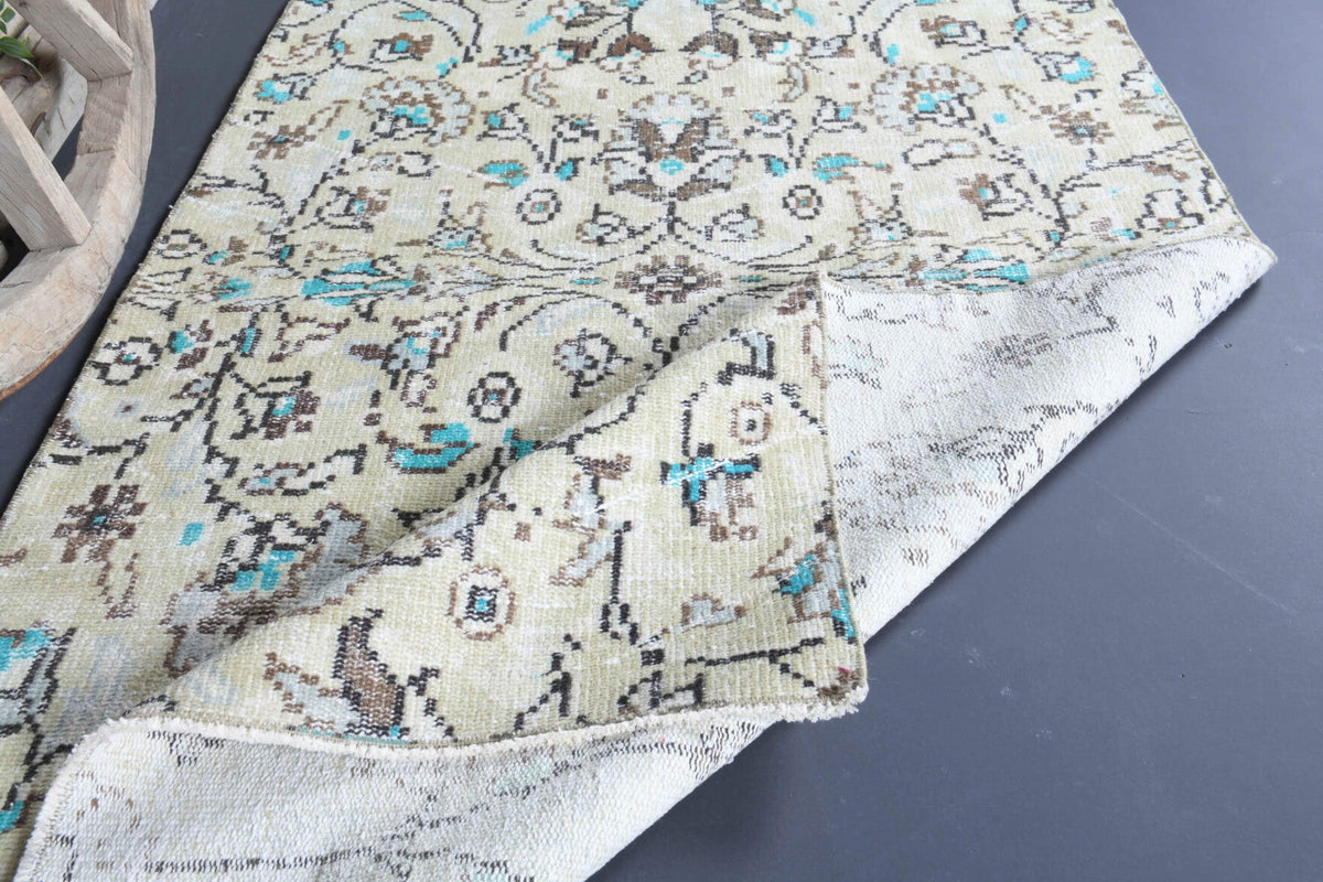 El yapımı vintage halı 117x203 cm çiçek desenli desenli yün - mekan görünümü