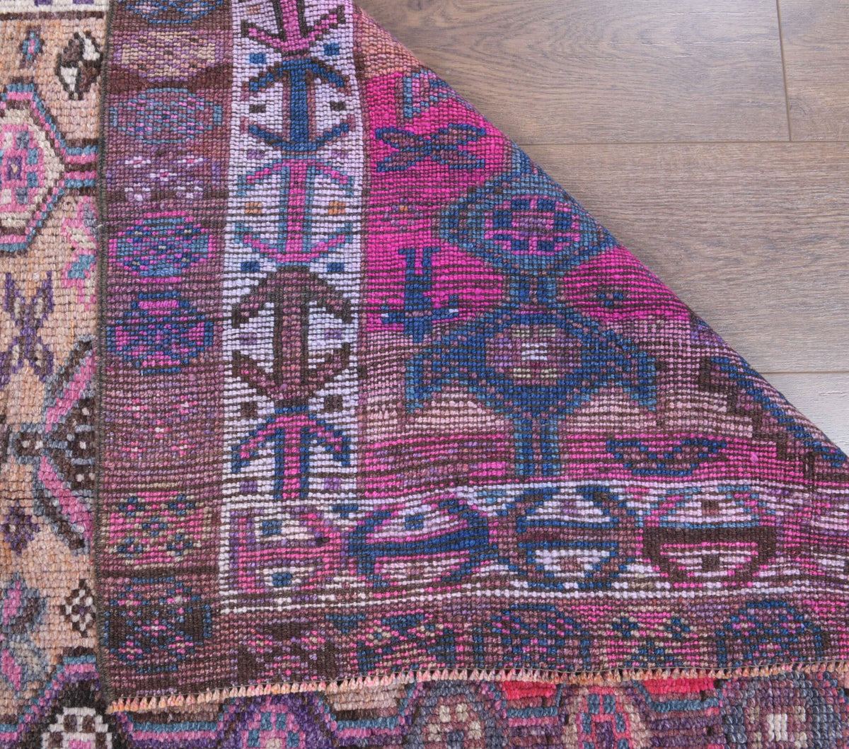 El yapımı vintage halı 119x208 cm i̇kat desenli yün - desen detayı