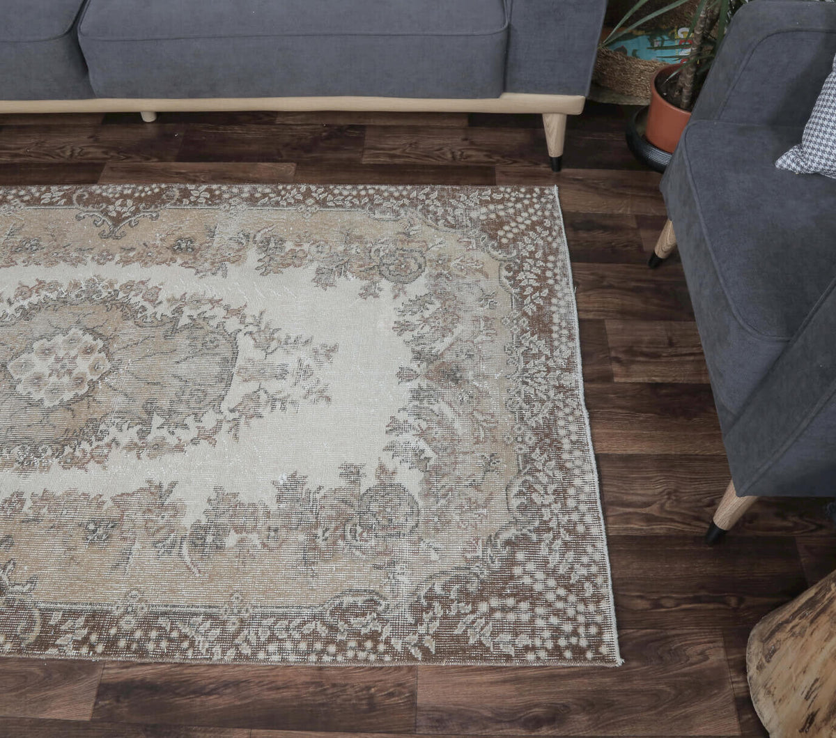 4x7 Vintage Handmade Isparta Area Rug