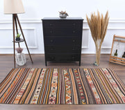 El yapımı vintage halı 107x241 cm kilim desenli yün - detay görünümü
