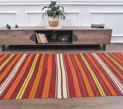 1960'lardan Anadolu kökenli çizgili el dokuma vintage kilim, 134x252 cm