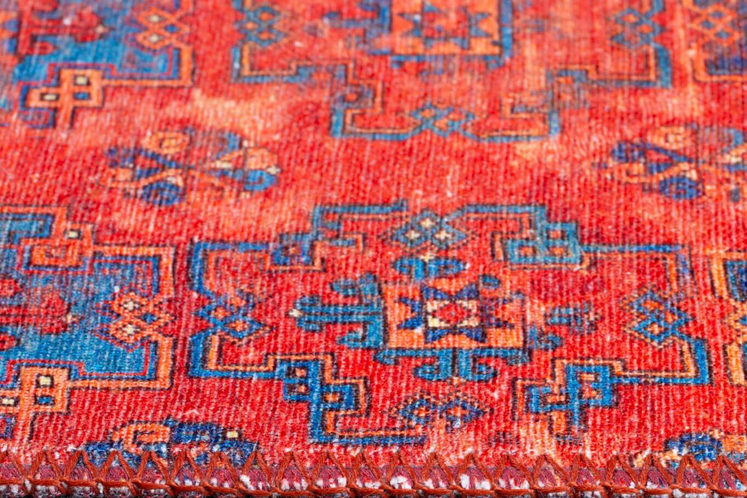 Kiremit ve Mavi Geometrik Desenli Vintage Halı