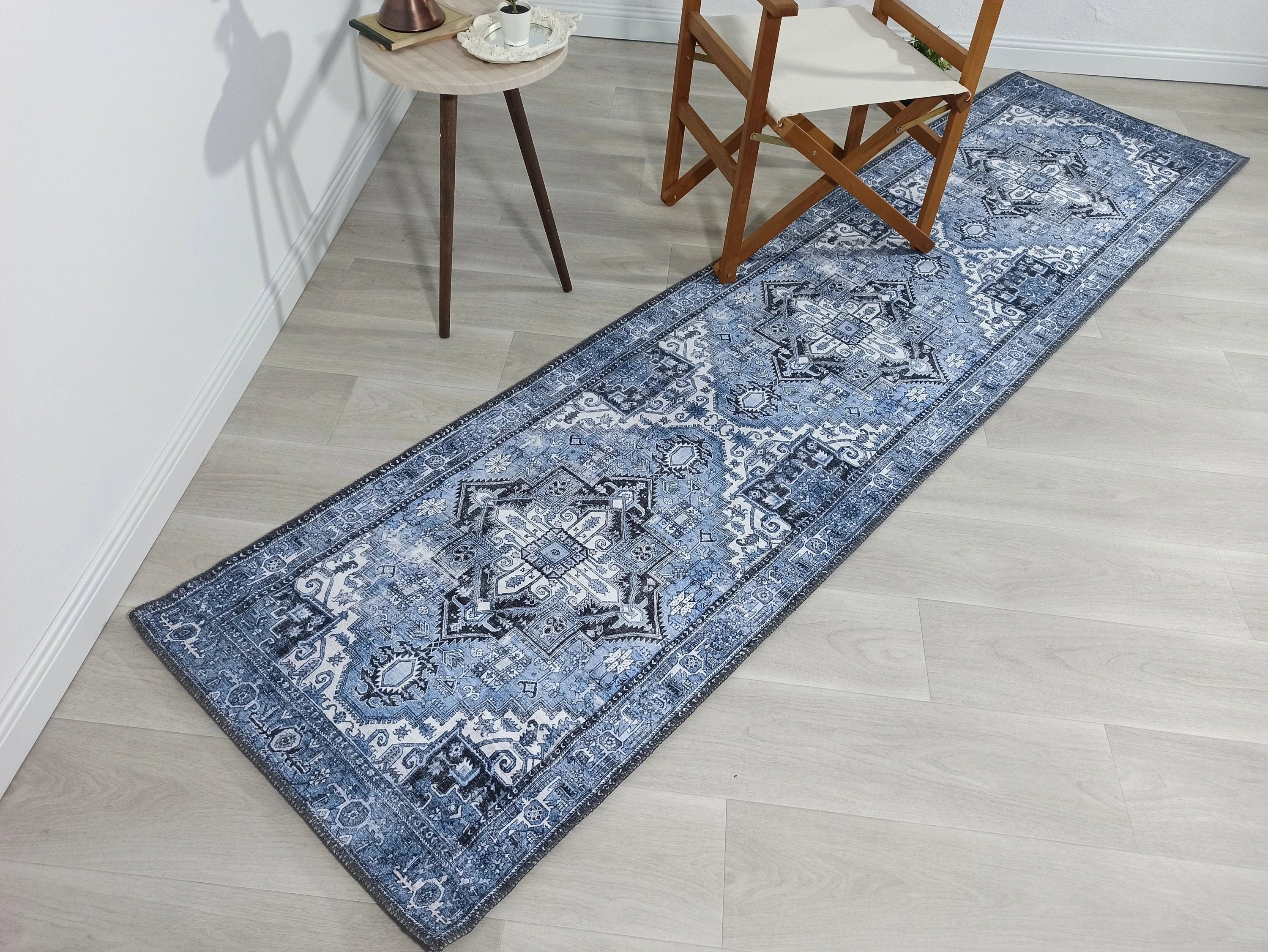 Gray Geometric Patterned Vintage Carpet
