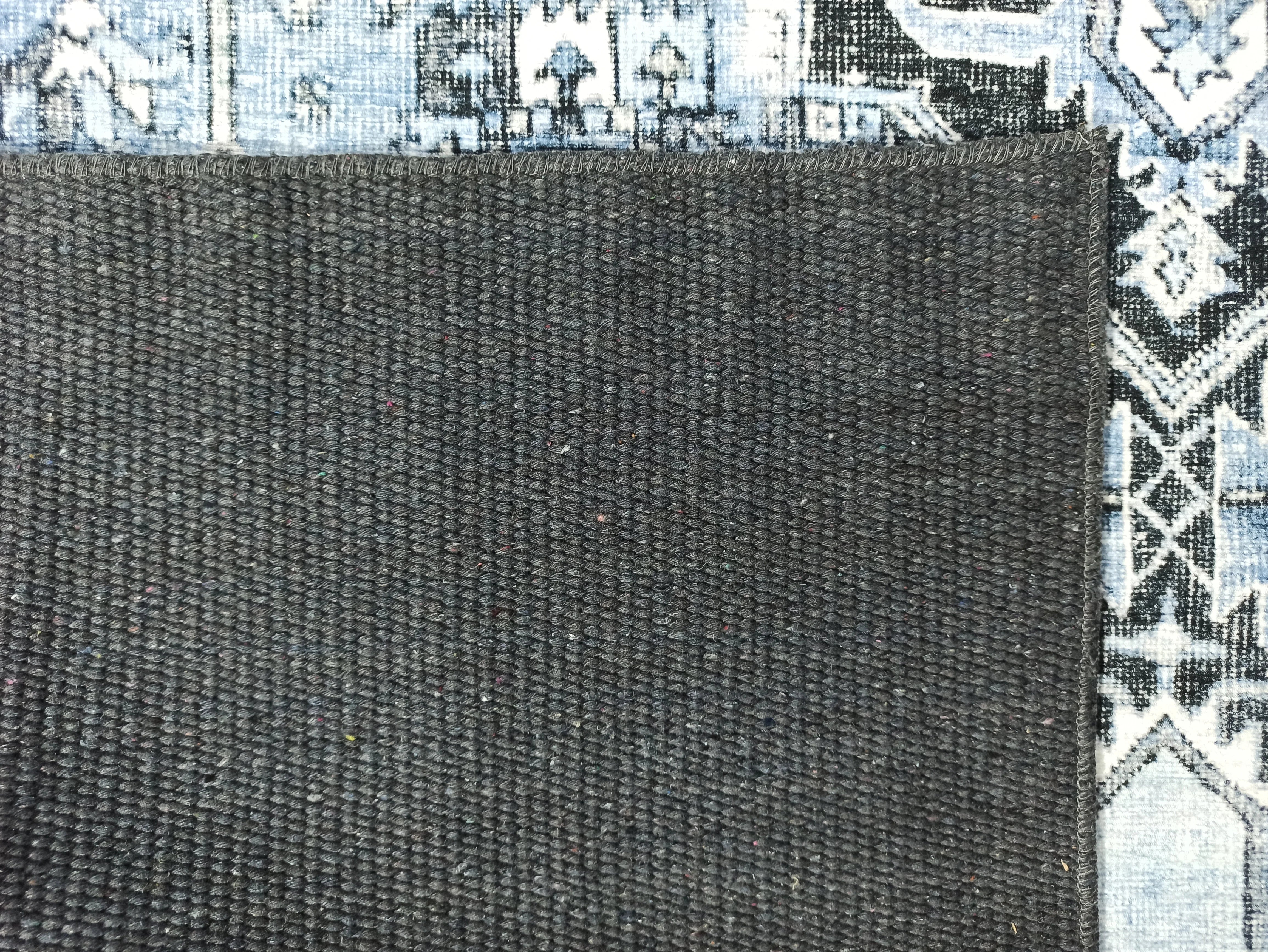 Gray Geometric Patterned Vintage Carpet