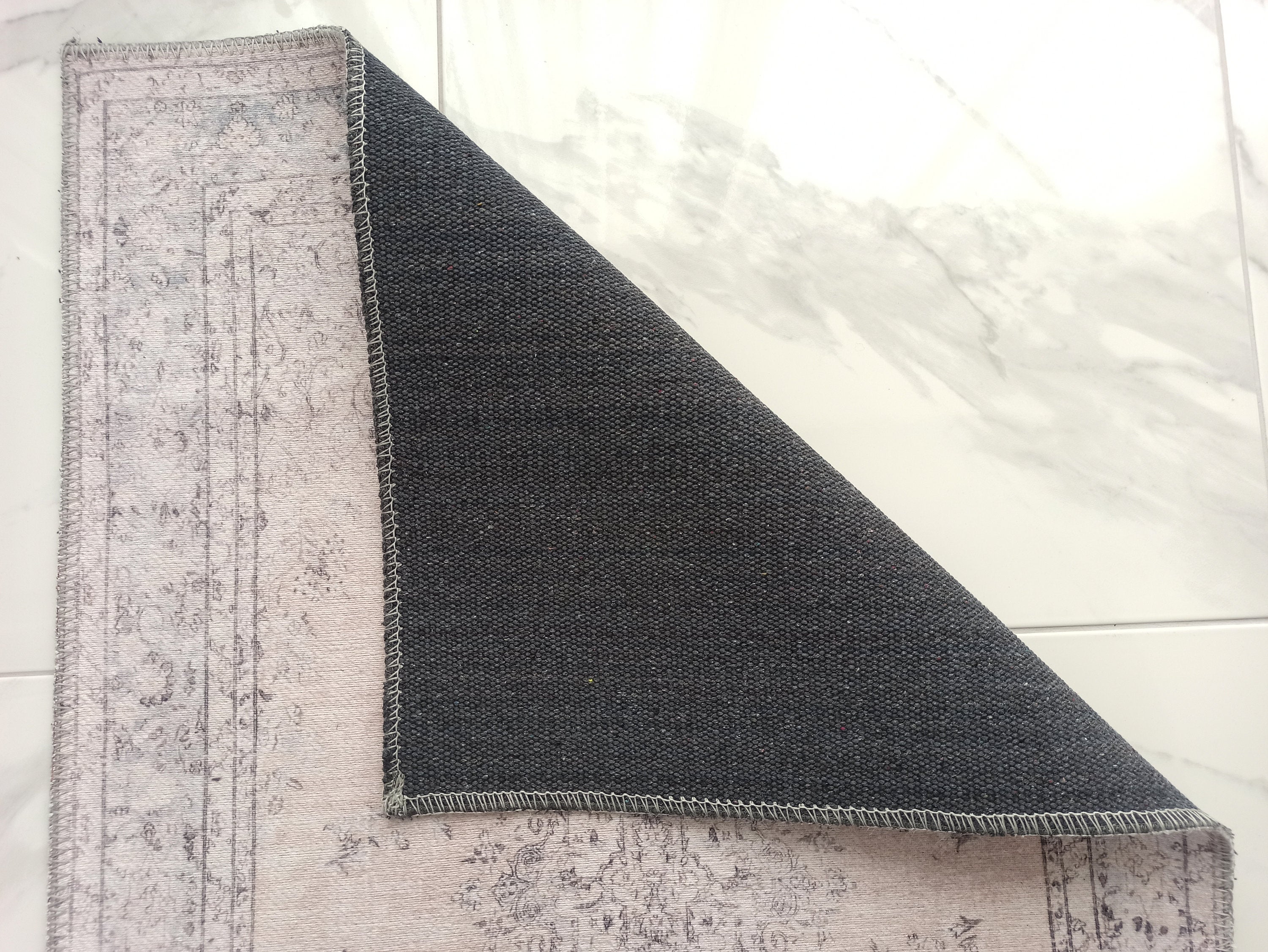 Gray Geometric Patterned Vintage Carpet - CLEARANCE - AL128OU