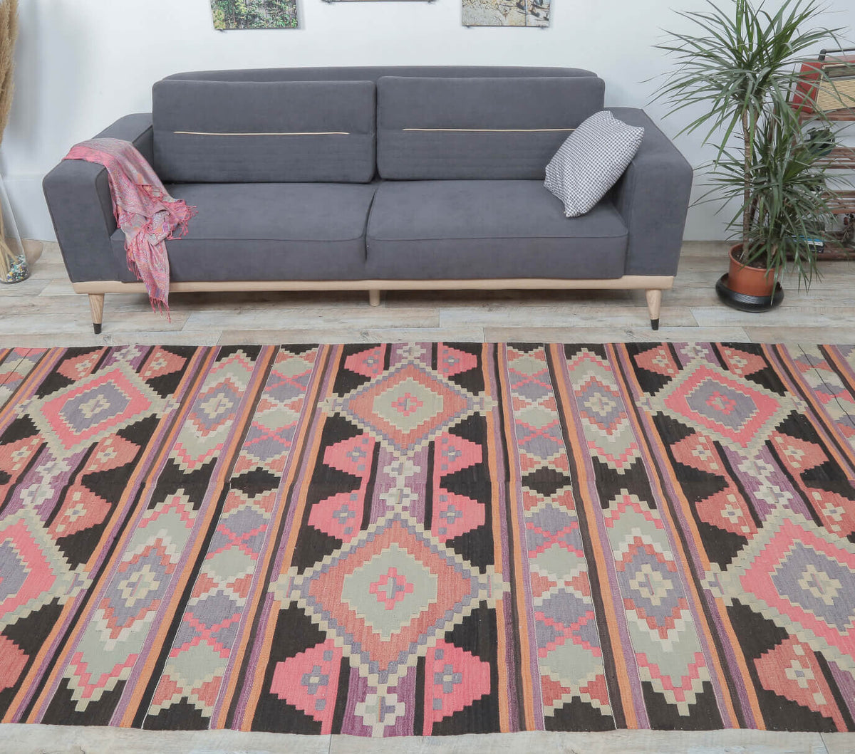 El yapımı vintage yolluk 155x351 cm i̇kat desenli yün - yakın çekim doku detayı