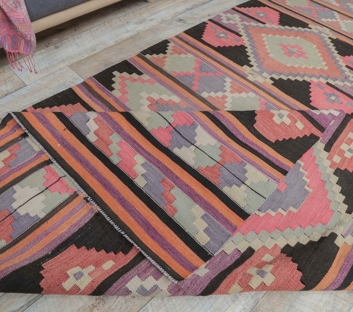 El yapımı vintage yolluk 155x351 cm i̇kat desenli yün - desen detayı