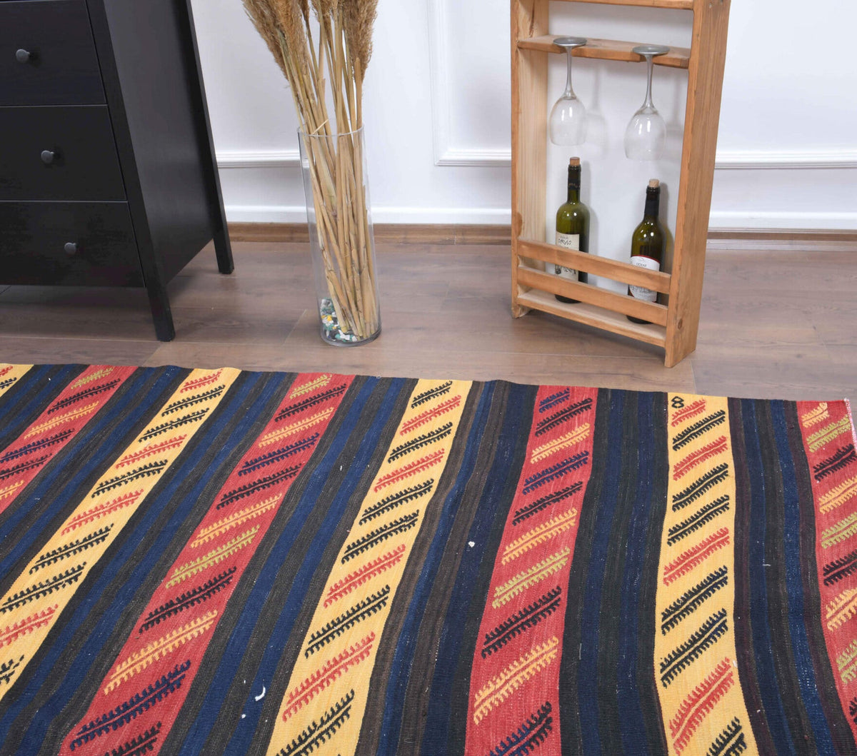 El yapımı vintage yolluk 137x447 cm kilim desenli yün - açık alan görünümü
