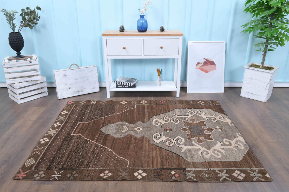 El yapımı vintage halı 142x196 cm oryantal desenli yün - detay görünümü
