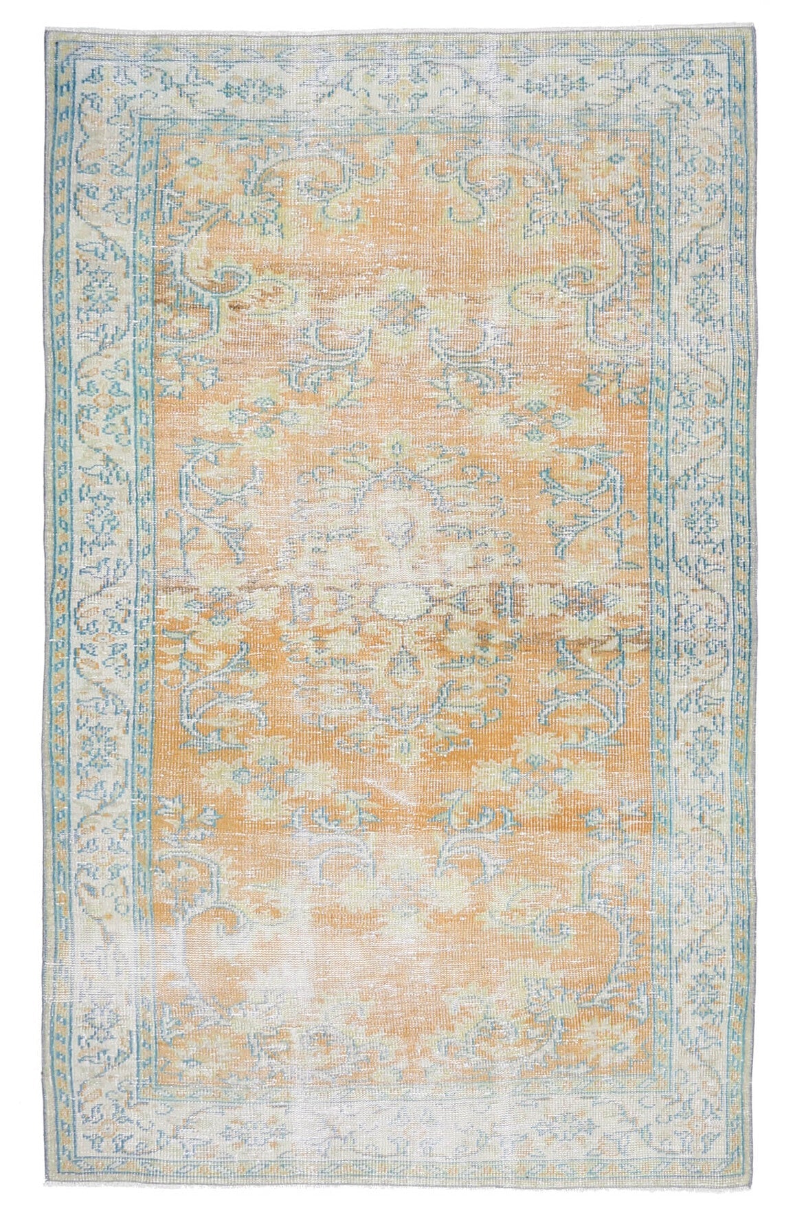 El yapımı vintage halı 150x249 cm çiçek desenli desenli yün - mekan görünümü