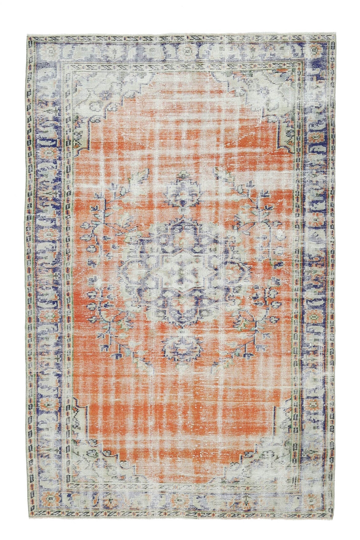 El yapımı vintage halı 150x239 cm oryantal desenli yün - mekan görünümü