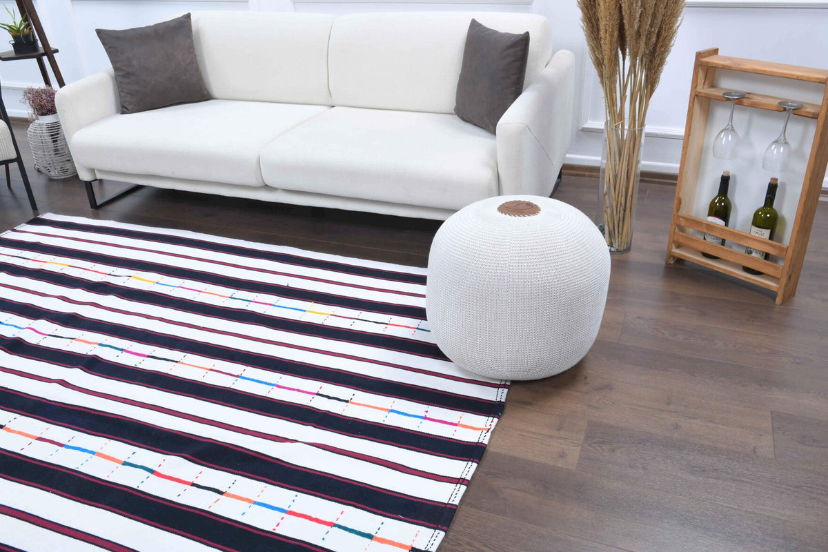 El yapımı vintage halı 157x231 cm çizgili desenli yün - kenar ve saçak detayı