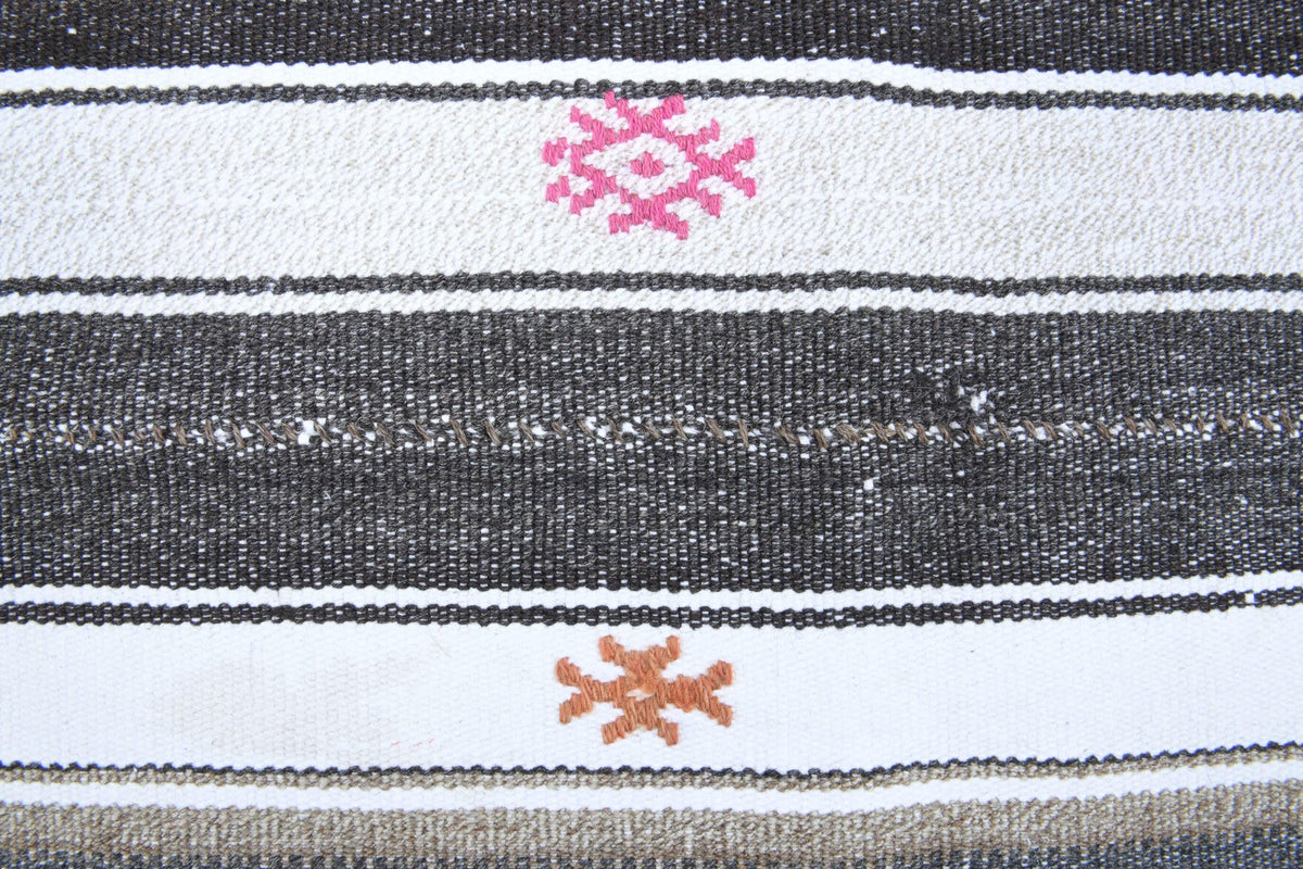 El yapımı vintage halı 155x241 cm kilim desenli yün - açık alan görünümü