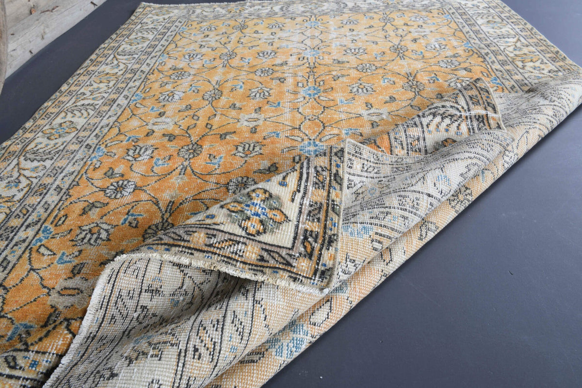 El yapımı vintage halı 157x246 cm oryantal desenli yün - kenar ve saçak detayı