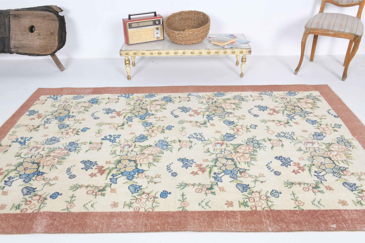 5x8 Handmade Vintage Hereke Area Rug