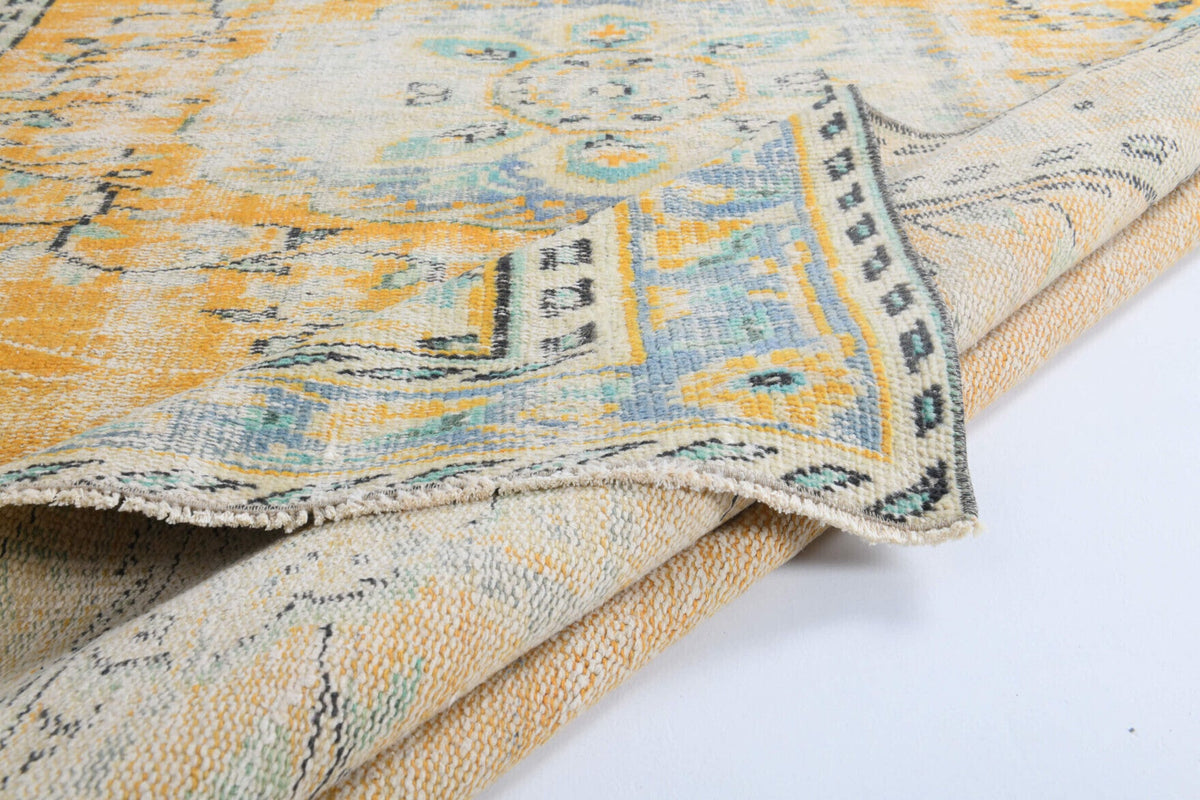 5x9 Ft  - Vintage Area Anatolian Rug