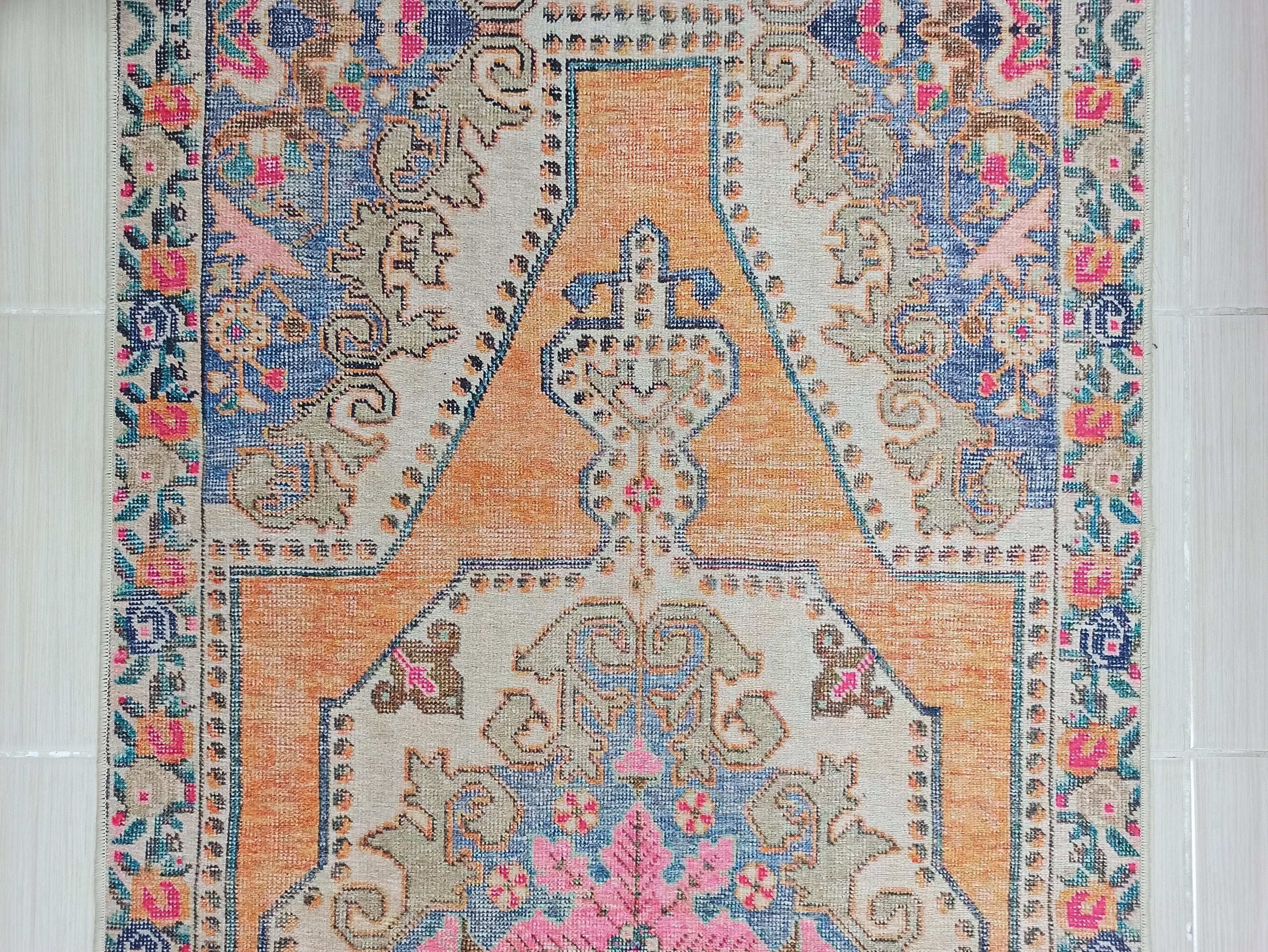 Gray Geometric Patterned Vintage Carpet - CLEARANCE - 12346OU