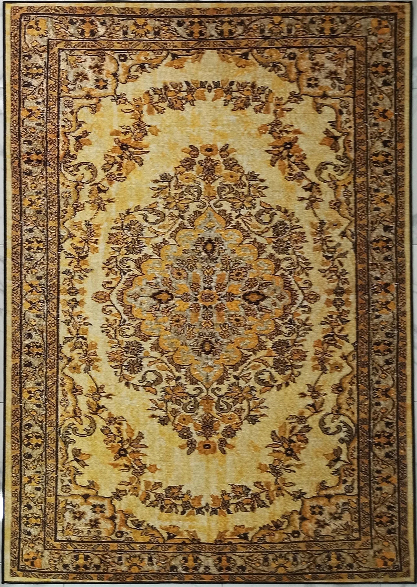 Eskitme Madalyon Desenli Hardal Sarısı ve Siyah Vintage Halı - OUTLET - 14935OU